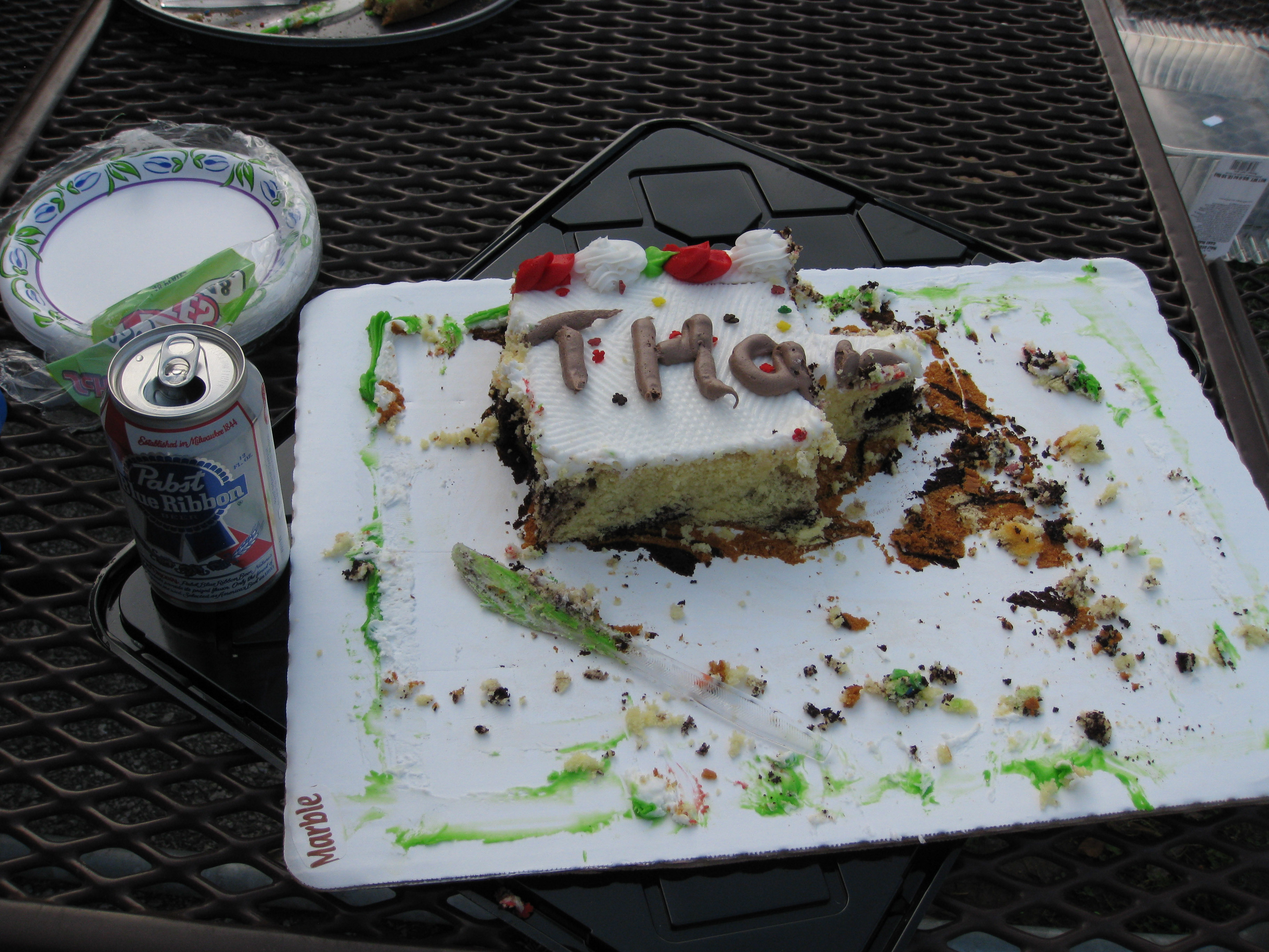 My son's 5th Birthday Skate Park Cake - not a bad first effort if I may say  so myself! :) | Skateboard cake, Park birthday, Skateboard party